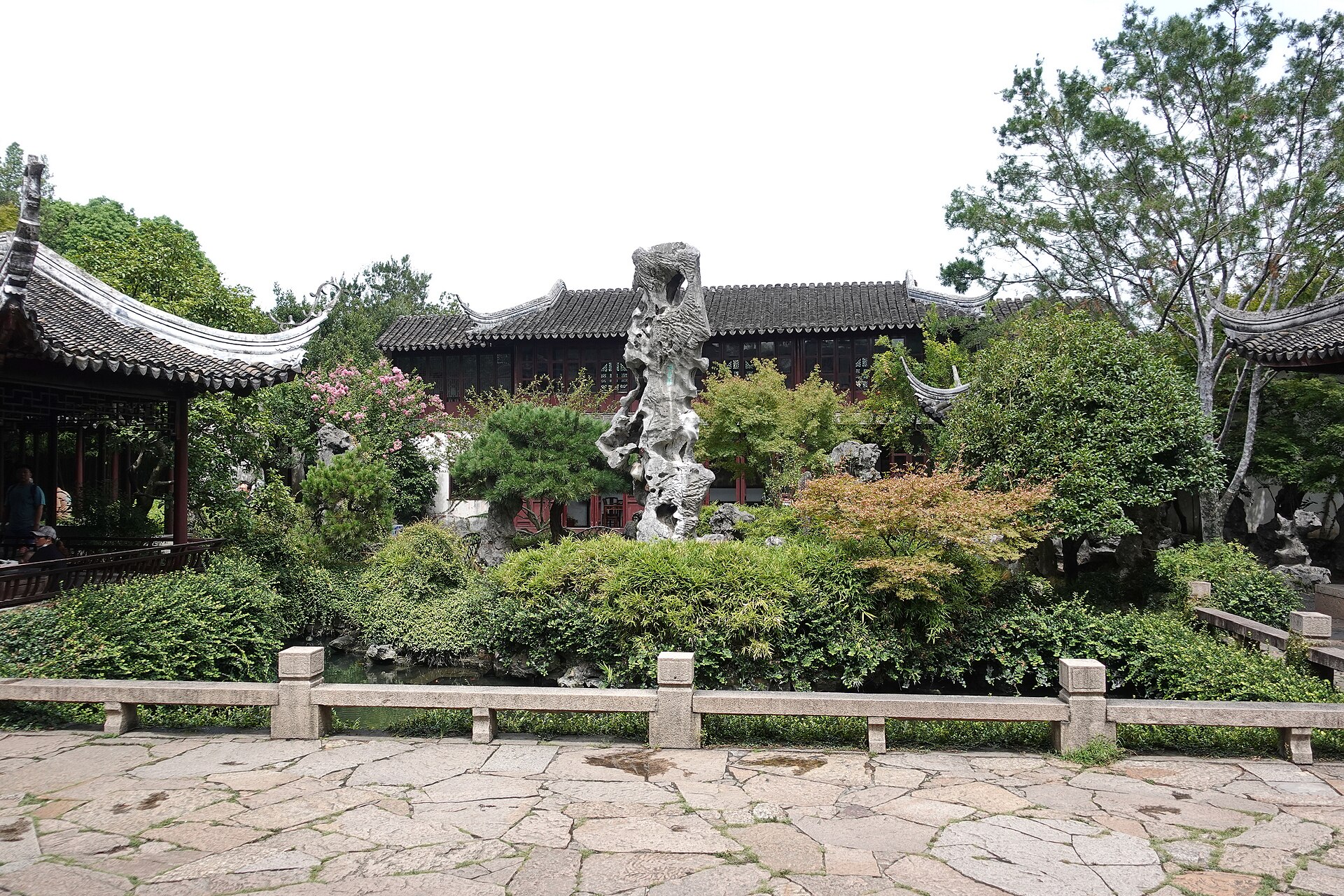 留园 · 冠云峰